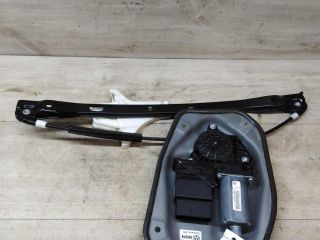 steklopodieemnik-zadnii-pravyi-volkswagen-golf-plus-05gv-art-41273