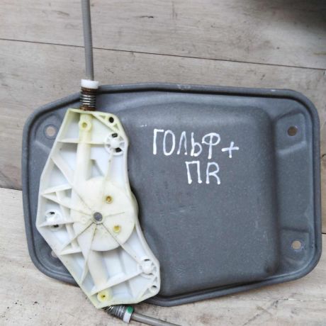 steklopodieemnik-perednii-pravyi-volkswagen-golf-plus-05gv-art-41274-big-1