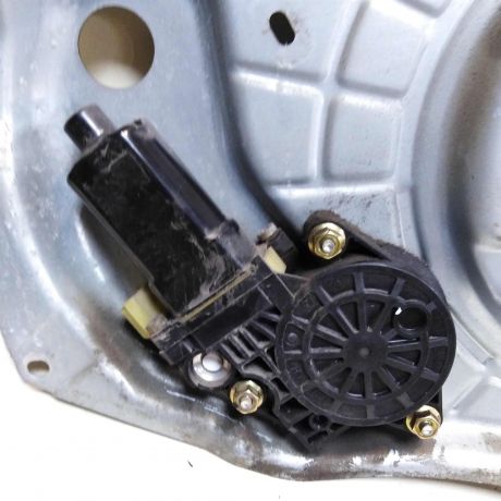 steklopodieemnik-perednii-pravyi-hyundai-elantra-iii-xd-2-do-rest-art-41430-big-1