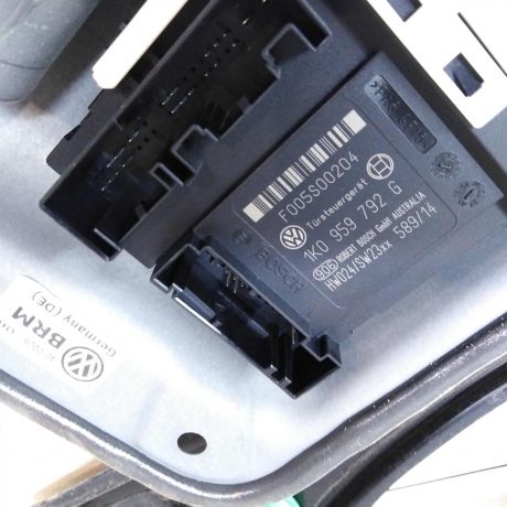 steklopodieemnik-perednii-pravyi-volkswagen-golf-plus-art-41595-big-1