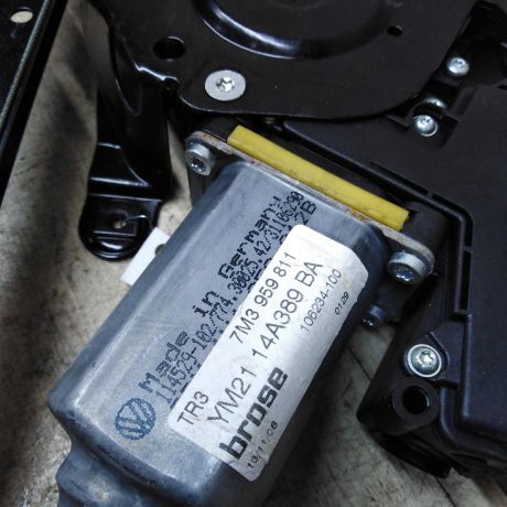 steklopodieemnik-zadnii-levyi-seat-alhambra-volkswagen-sharan-art-41755-big-3