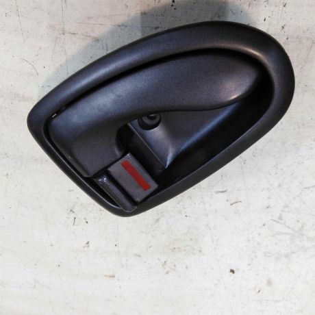 rucka-vnutrenniaia-peredniaia-pravaia-hyundai-accent-ii-art-41815-big-0