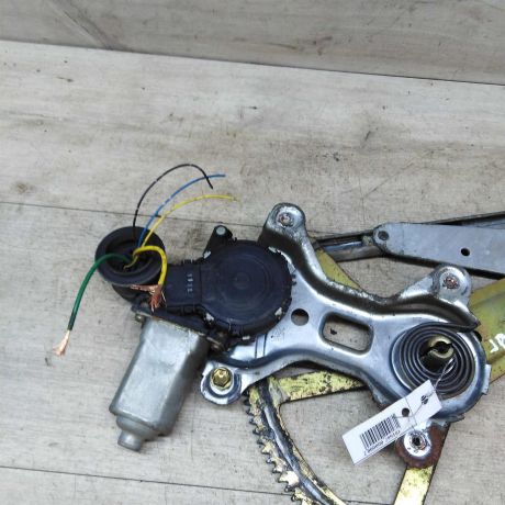 steklopodieemnik-perednii-levyi-toyota-rav4-ii-xa20-art-42081-big-1