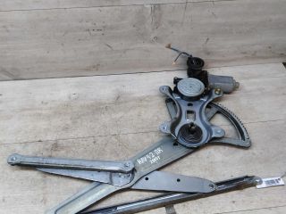 steklopodieemnik-perednii-pravyi-toyota-rav4-ii-xa20-art-42105