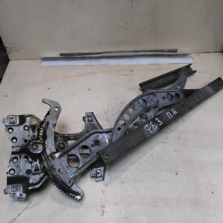 steklopodieemniki-mexaniceskii-volkswagen-passat-b3-b4-perednii-pravyi-art-42206-big-2