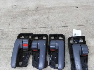 rucka-dveri-vnutrenniaia-toyota-rav4-ii-xa20-art-42348