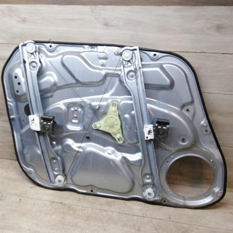 steklopodieemnik-perednii-pravyi-hyundai-i30-i-art-42600-big-5