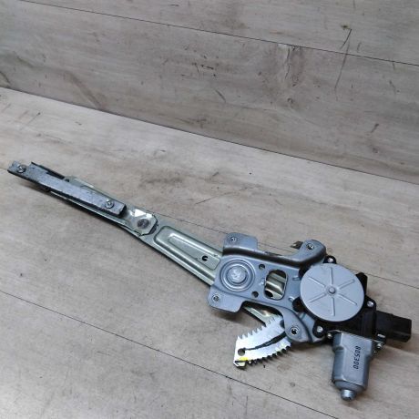 steklopodieemnik-perednii-pravyi-mitsubishi-lancer-10-art-42692-big-4