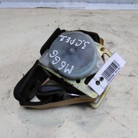 remen-bezopasnosti-zadnii-srednii-sedan-mazda-6-art-42708-big-0