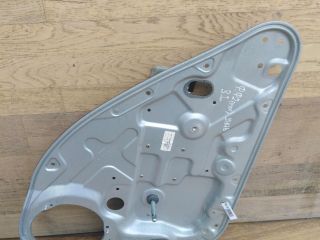 steklopodieemnik-zadnii-levyi-mexaniceskii-ford-focus-2-rest-art-42816