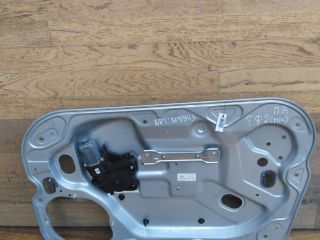 steklopodieemnik-perednii-pravyi-ford-focus-2-rest-art-42979