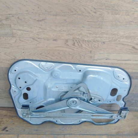 steklopodieemnik-perednii-pravyi-ford-focus-2-rest-art-42979-big-2