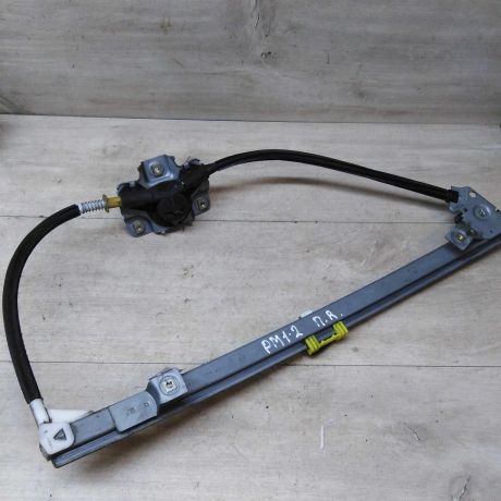 steklopodieemnik-mexaniceskii-perednii-pravyi-renault-megane-1-sedan-art-43202-big-0