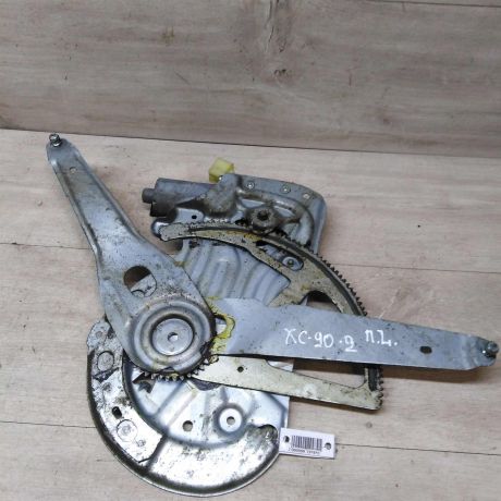 steklopodieemnik-perednii-levyi-volvo-xc90-rest-art-43223-big-0