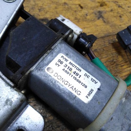 steklopodieemnik-perednii-pravyi-daewoo-matiz-art-43340-big-2