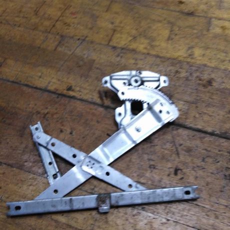 steklopodieemnik-mexaniceskii-zadnii-levyi-daewoo-matiz-art-43368-big-1