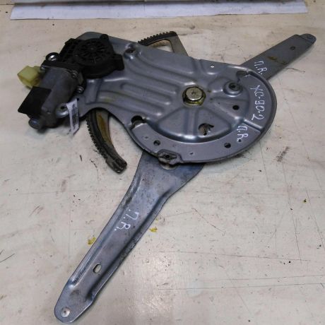 steklopodieemnik-perednii-pravyi-volvo-xc90-rest-art-43522-big-0