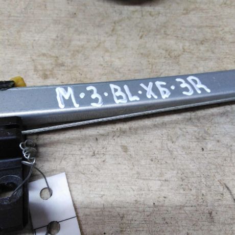 steklopodieemnik-zadnii-pravyi-mazda-3-bl-xetcbek-art-43751-big-1