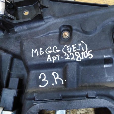 steklopodieemnik-zadnii-pravyi-mazda-6-art-43820-big-4