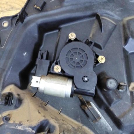 steklopodieemnik-perednii-pravyi-mazda-6-art-43821-big-1