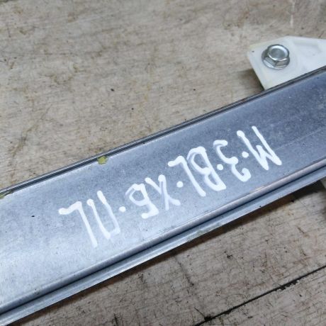 steklopodieemnik-perednii-levyi-mazda-3-bl-xetcbek-art-43825-big-3