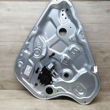 steklopodieemnik-zadnii-pravyi-hyundai-i30-i-art-44139-big-0