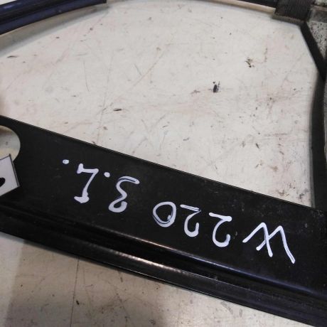 steklopodieemnik-zadnii-levyi-mercedes-w220-art-44829-big-2