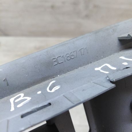 rucka-vnutrenniaia-levaia-dveri-volkswagen-passat-b6-art-44969-big-1