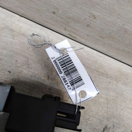 steklopodieemnik-perednii-pravyi-mazda-6-gg-20i-lf-art-45374-big-5