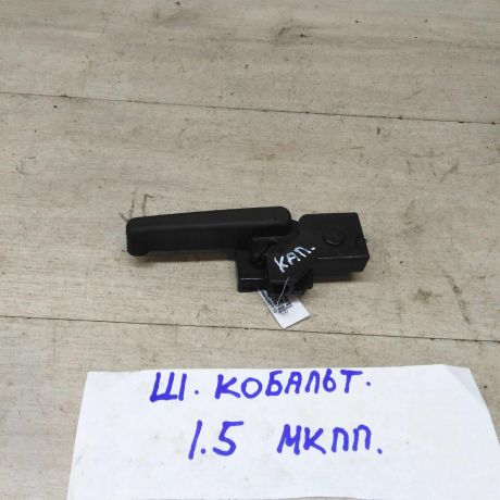 rucka-otkryvaniia-kapota-chevrolet-cobalt-art-45587-big-0