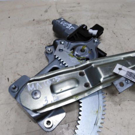 steklopodieemnik-zadnii-levyi-mitsubishi-lancer-10-art-45767-big-1