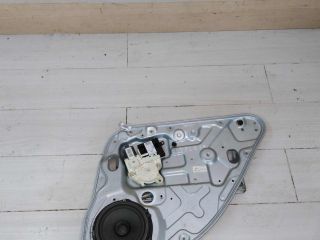 steklopodieemnik-zadnii-pravyi-ford-focus-2-do-rest-art-45844