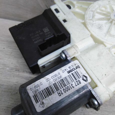 steklopodieemnik-zadnii-levyi-renault-megane-iii-art-46165-big-2