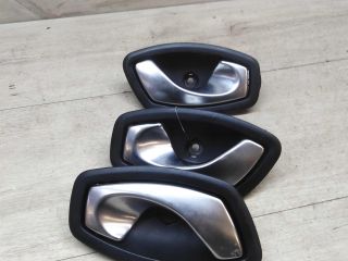 rucka-vnutrenniaia-otkryvaniia-dveri-renault-megane-3-art-46190