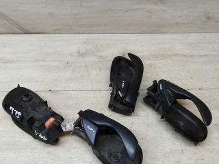 rucka-vnutrenniaia-otkryvaniia-dveri-ford-focus-1-art-46362