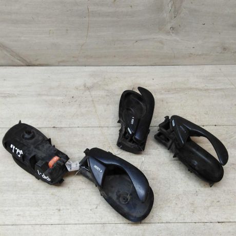 rucka-vnutrenniaia-otkryvaniia-dveri-ford-focus-1-art-46362-big-0