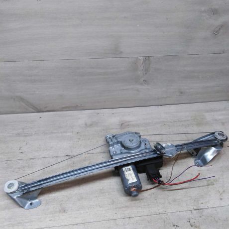 steklopodieemnik-zadnii-pravyi-opel-zafira-b-art-46399-big-3