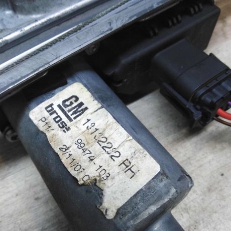 steklopodieemnik-zadnii-pravyi-opel-zafira-b-art-46399-big-4