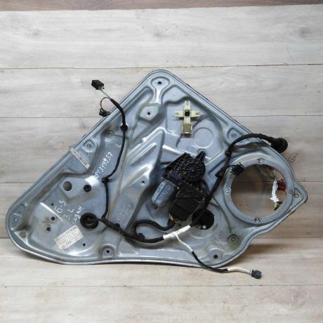 steklopodieemnik-zadnii-levyi-volkswagen-passat-b5-gp-art-46410-big-0