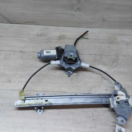 steklopodieemnik-zadnii-pravyi-nissan-qashqai-j10-art-46452-big-0