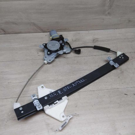 steklopodieemnik-zadnii-pravyi-opel-antara-art-46453-big-0