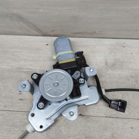 steklopodieemnik-zadnii-pravyi-opel-antara-art-46453-big-2