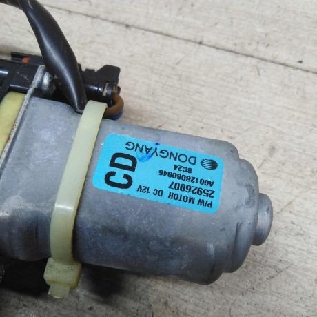 steklopodieemnik-zadnii-pravyi-opel-antara-art-46453-big-5