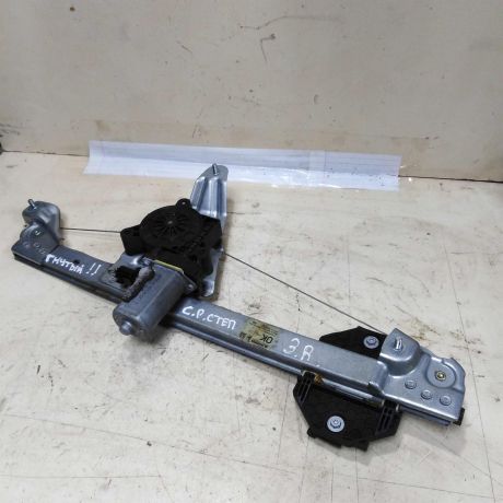 steklopodieemnik-zadnii-pravyi-renault-sandero-ii-stepway-15gv-art-46670-big-0