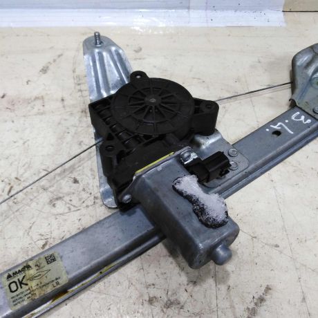 steklopodieemnik-zadnii-levyi-renault-sandero-ii-stepway-15gv-art-46694-big-3