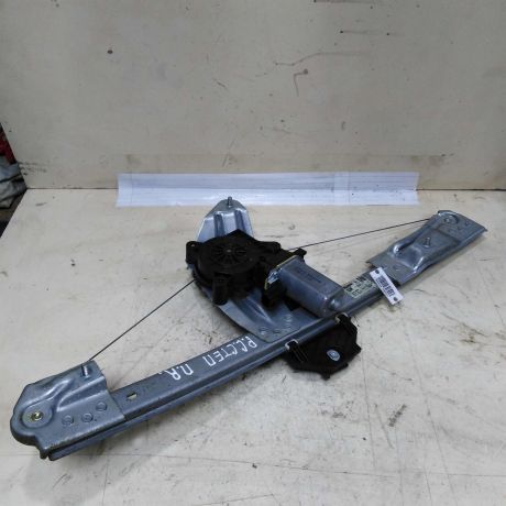 steklopodieemnik-perednii-pravyi-renault-sandero-ii-stepway-15gv-art-46813-big-0