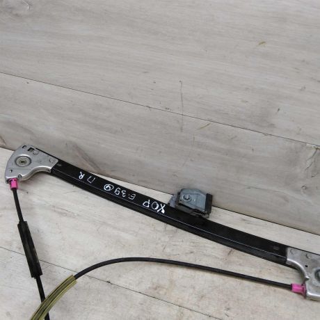 steklopodieemnik-perednii-pravyi-bmw-e39-art-46956-big-2