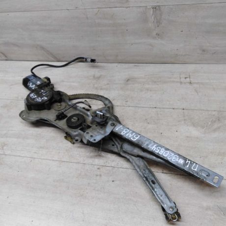 steklopodieemnik-perednii-levyi-bmw-e34-art-47094-big-0