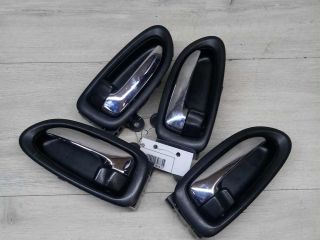 rucka-vnutrenniaia-otkryvaniia-dveri-nissan-almera-iii-g15-art-47552