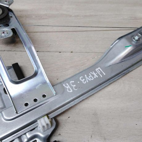 steklopodieemnik-mexaniceskii-zadnei-pravoi-dveri-chevrolet-cruze-art-47890-big-1